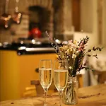 The Cow House - In The Heart Of Holiday home Whitby